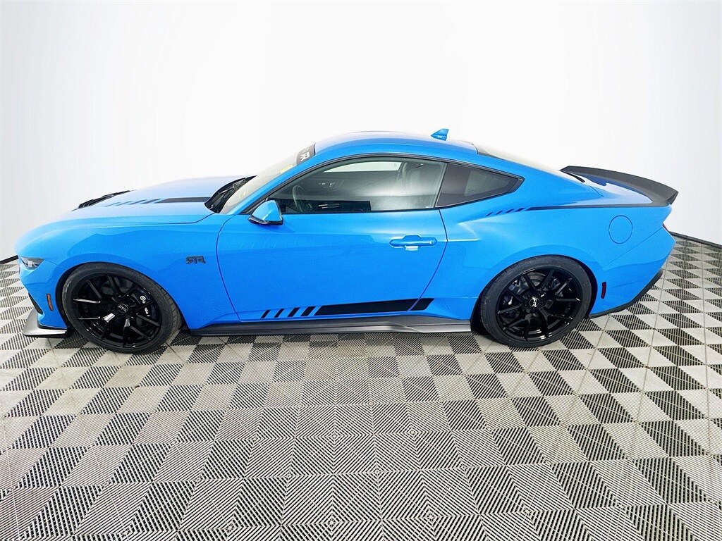 2025 Ford Mustang GT Premium photo 4