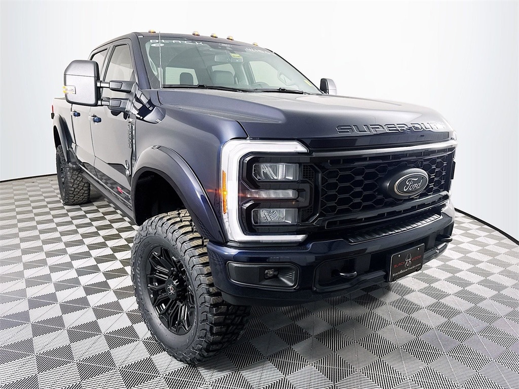 New 2025 Ford F-250SD XLT Truck