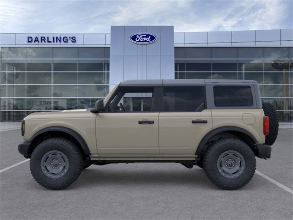 New 2025 Ford Bronco Base SUV