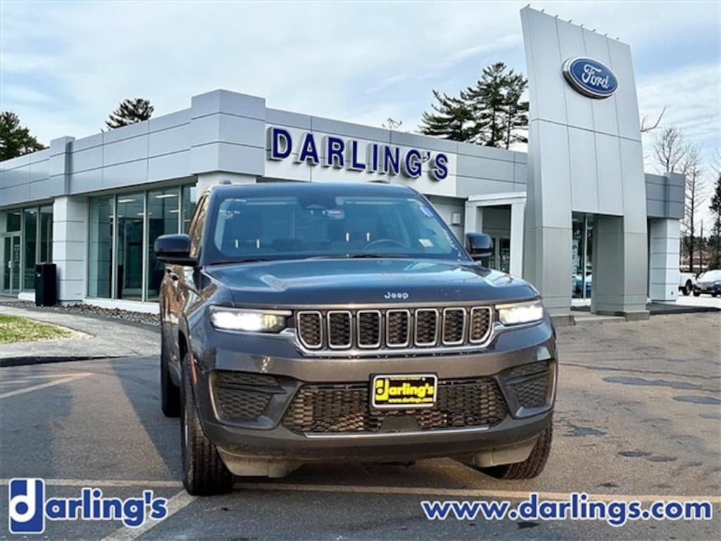 Used 2023 Jeep Grand Cherokee Laredo SUV