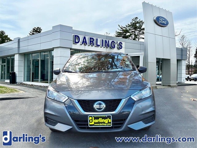 2022 Nissan Versa 1.6 S photo 2