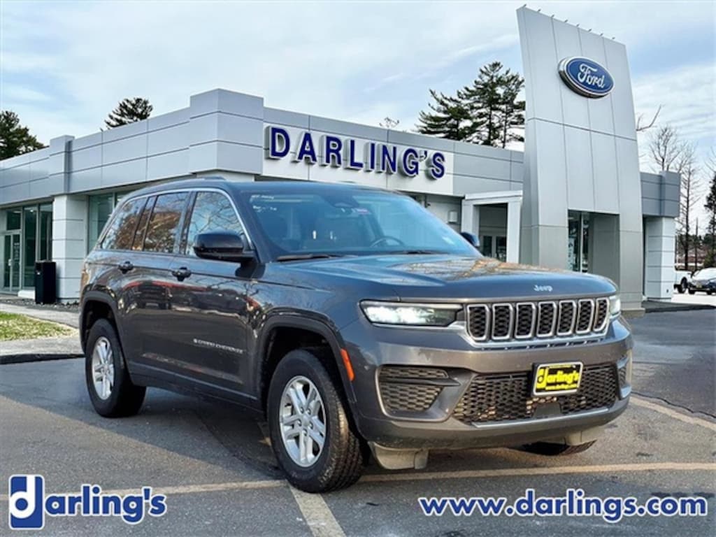Used 2023 Jeep Grand Cherokee Laredo SUV