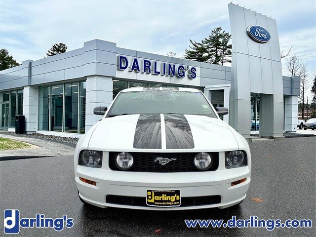2008 Ford Mustang GT Deluxe photo 2
