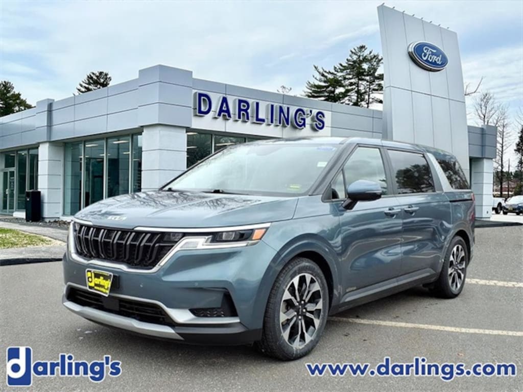 Used 2024 Kia Carnival EX MPV