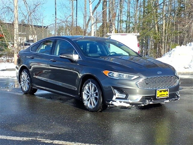 2019 Ford Fusion Energi Titanium photo 3