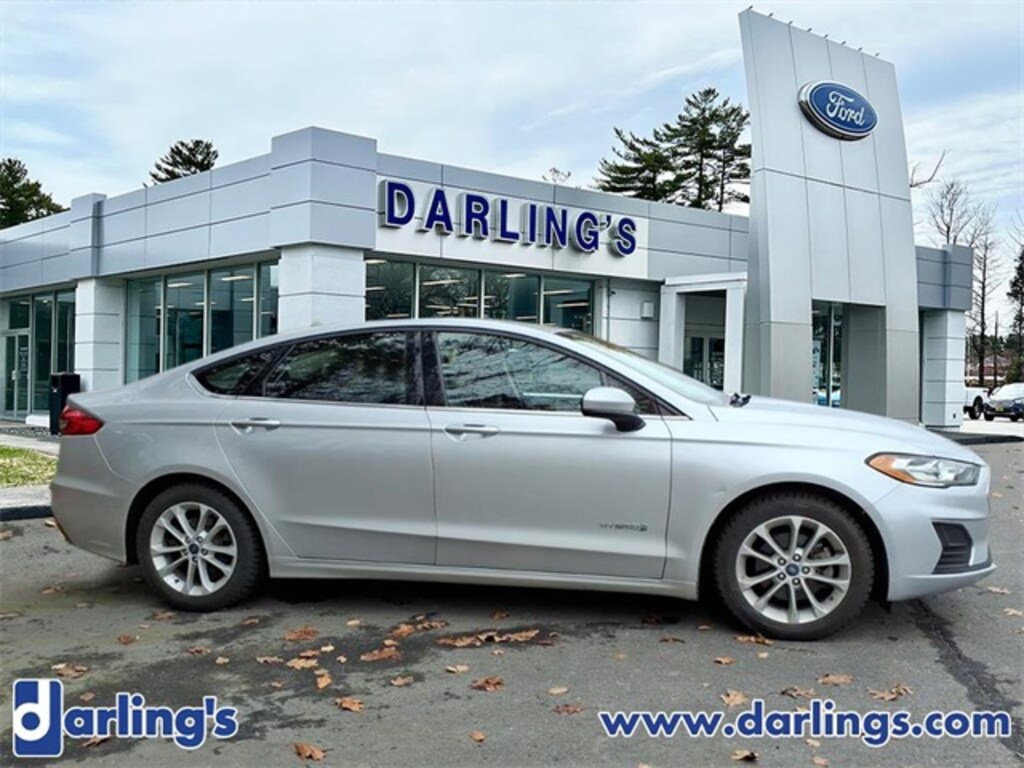 Used 2019 Ford Fusion Hybrid SE Sedan