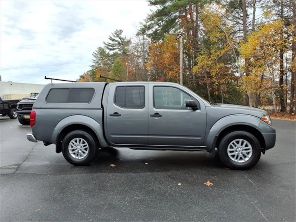 Used 2019 Nissan Frontier SV Truck Crew Cab