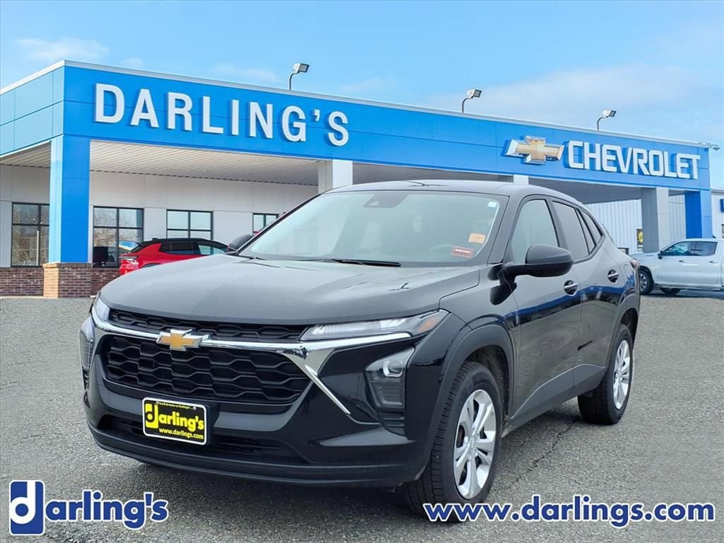 2024 Chevrolet Trax LS's photo