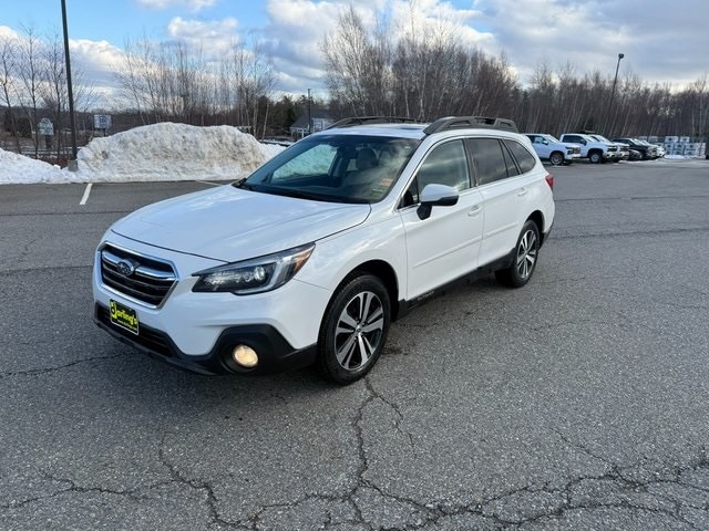 2019 Subaru Outback Limited's photo