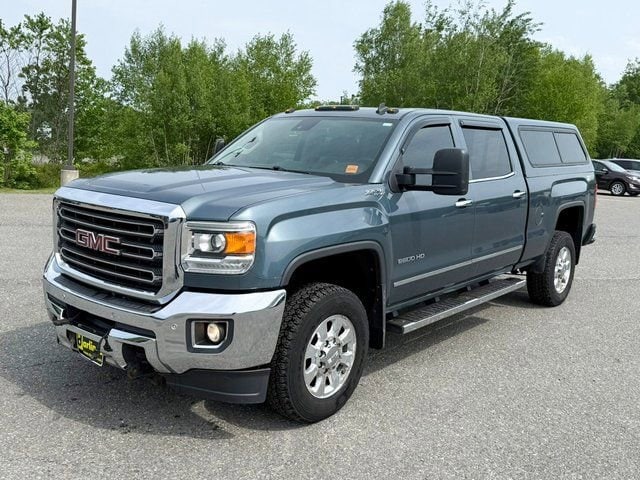 2015 GMC Sierra 4WD Crew Cab Short Box SLT's photo