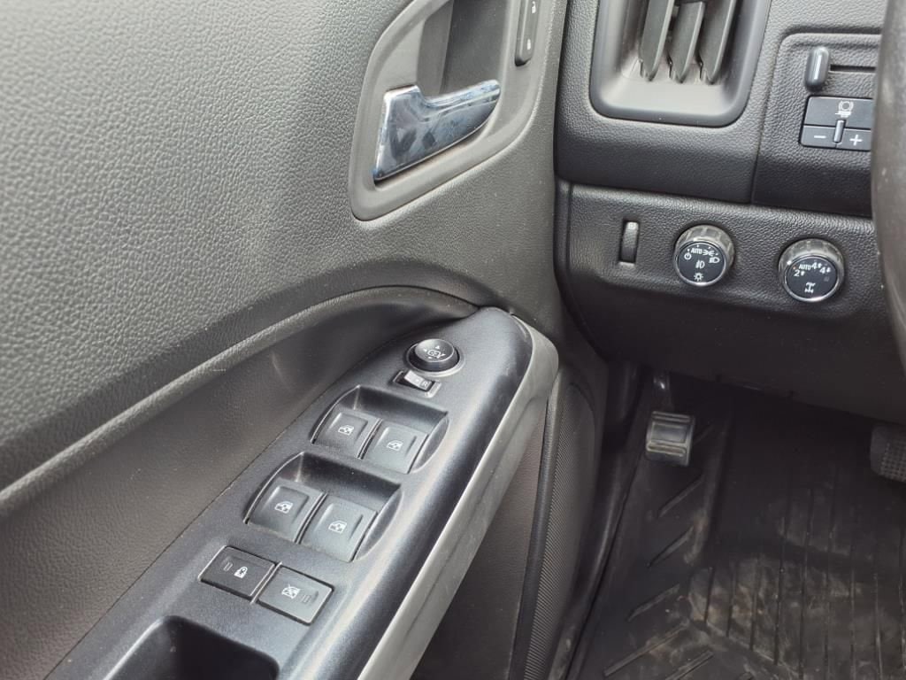 2020 Chevrolet Colorado LT - Photo 6