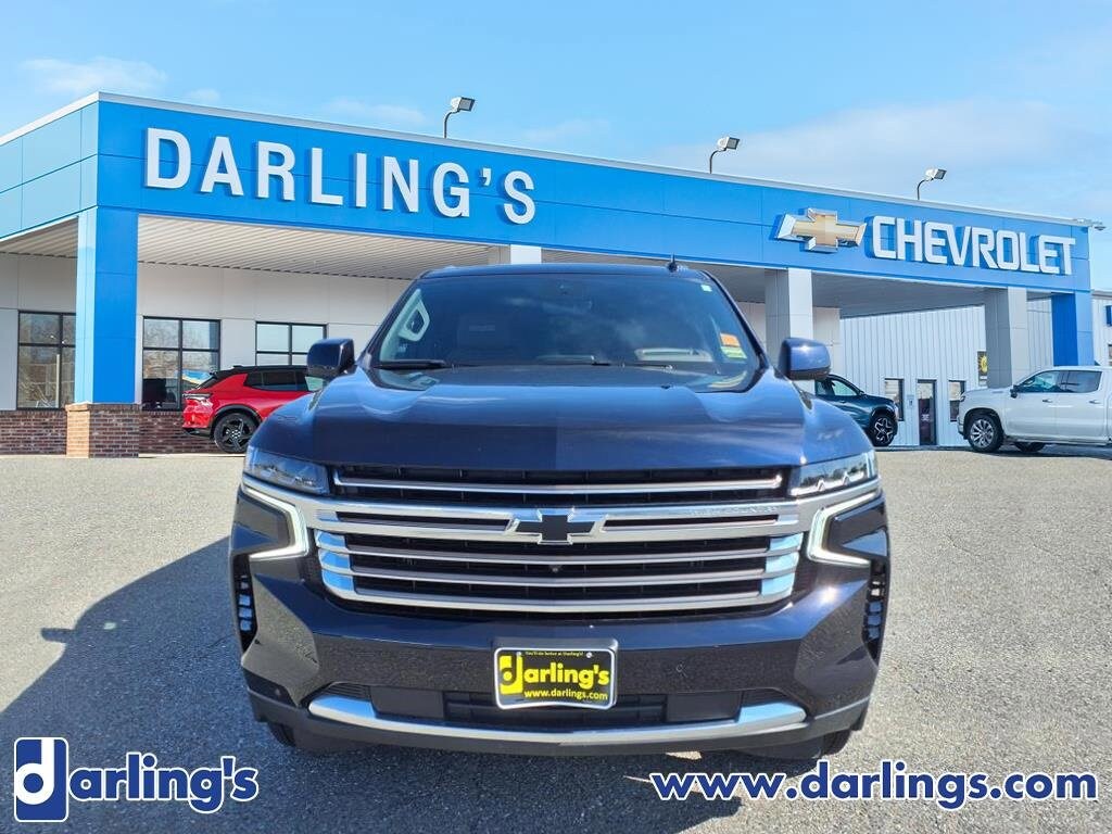 2024 Chevrolet Suburban High Country photo 2