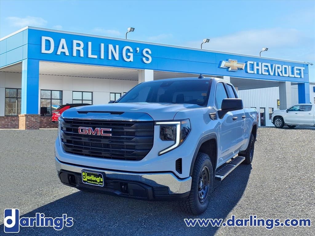2025 GMC Sierra 1500 Pro's photo