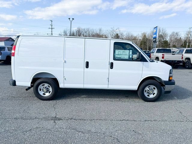 2025 Chevrolet Express Cargo