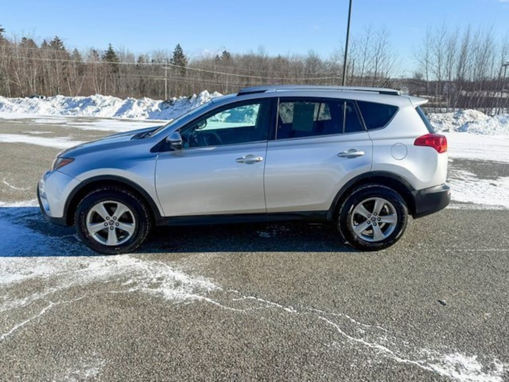 Used 2015 Toyota RAV4 XLE (Non-Inspected Wholesale Tow-Off) SUV