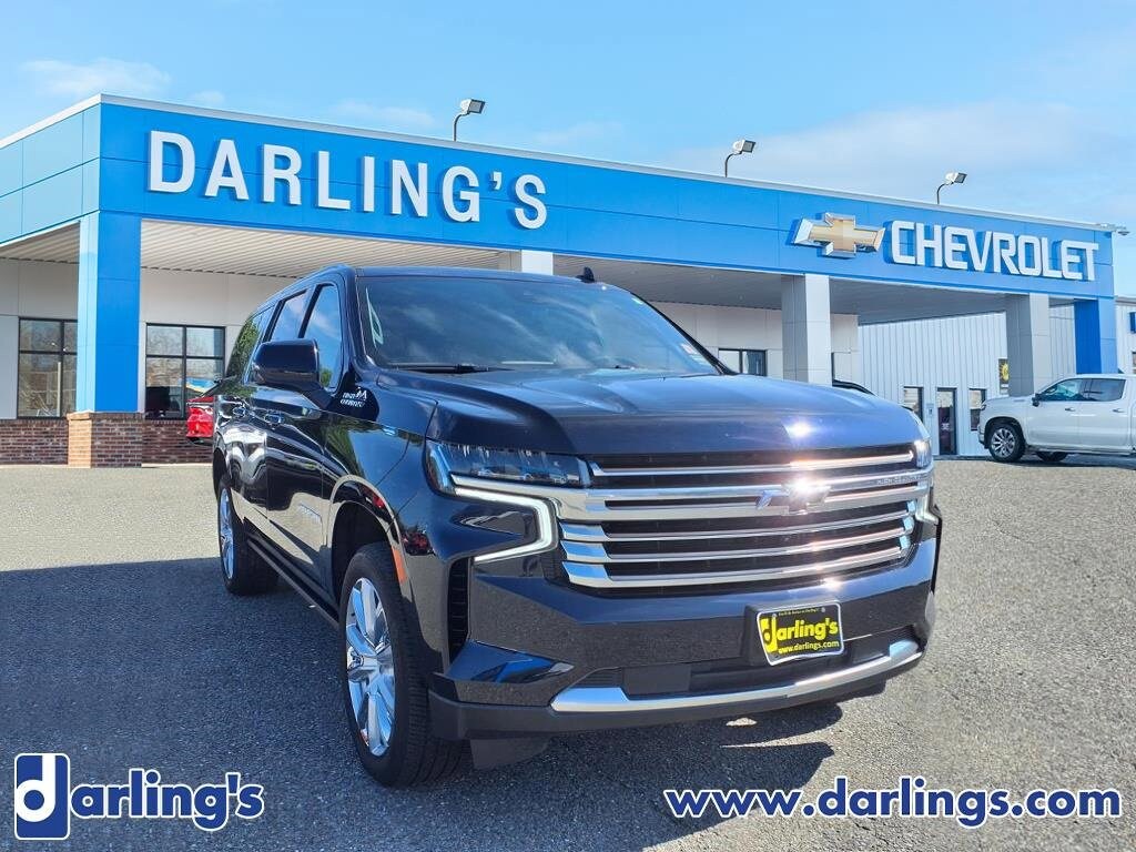 2024 Chevrolet Suburban High Country photo 3