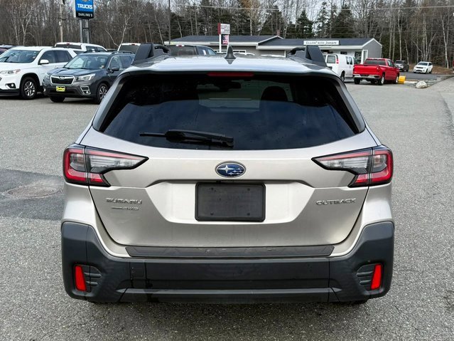 2020 Subaru Outback Premium photo 2