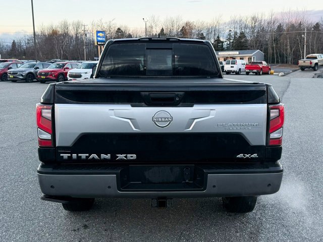 2023 Nissan Titan Platinum Reserve photo 3