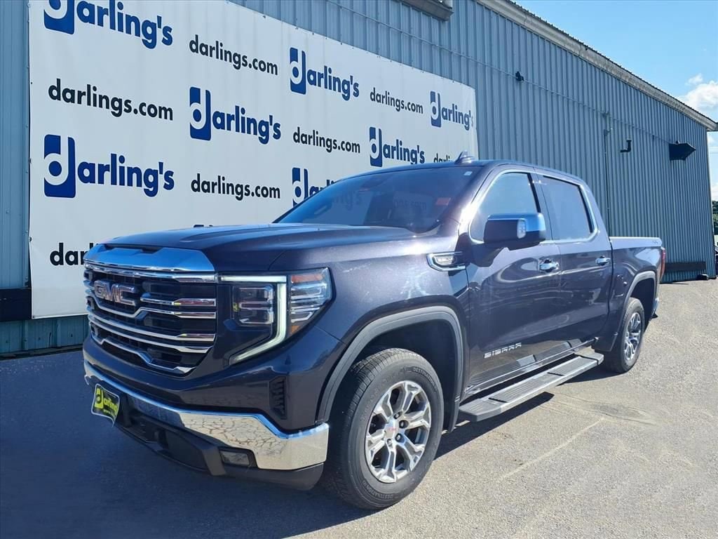 2022 GMC Sierra 4WD Crew Cab Short Box SLT's photo