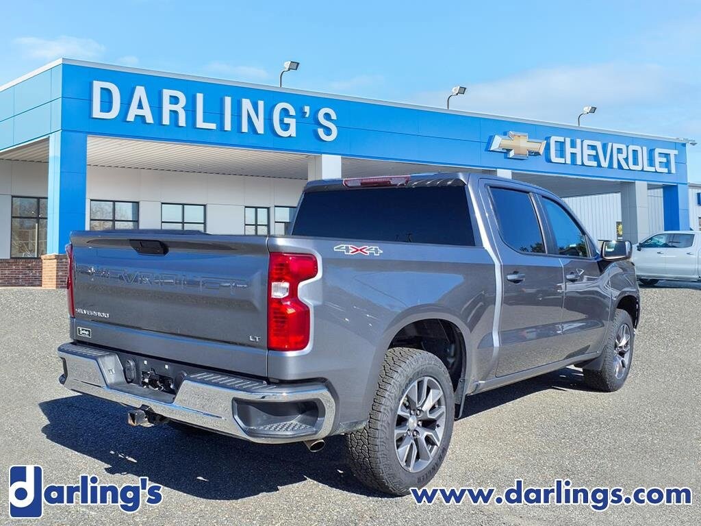 2022 Chevrolet Silverado 1500 LT photo 3