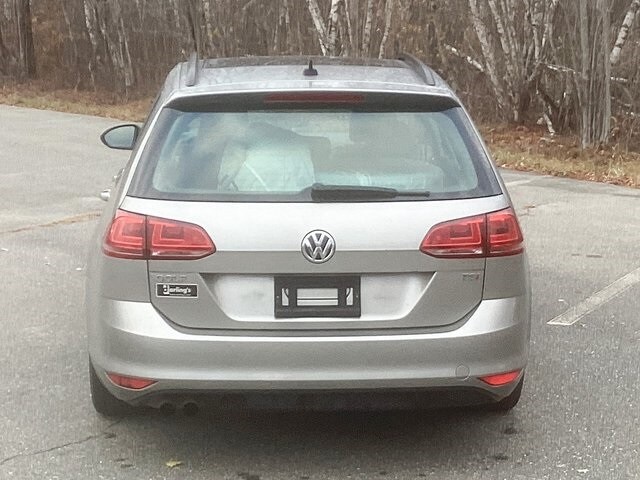 2016 Volkswagen Golf SportWagen TSI Limited photo 3