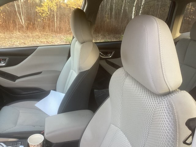 2021 Subaru Forester Premium photo 4