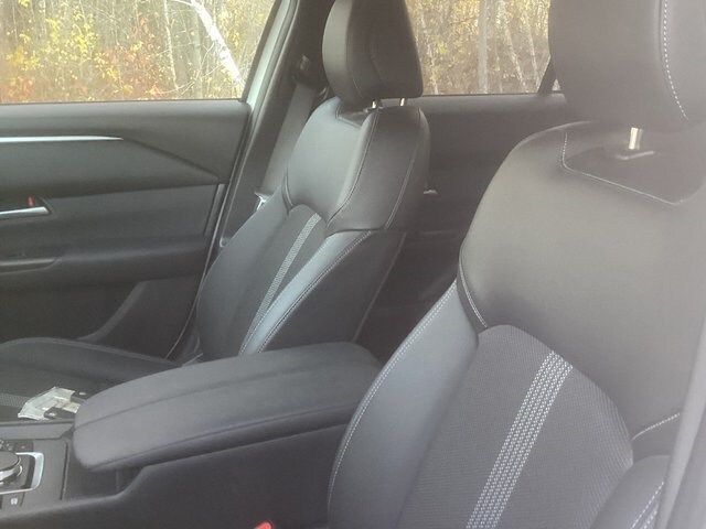 2023 Mazda CX-50 2.5 Preferred Plus photo 3