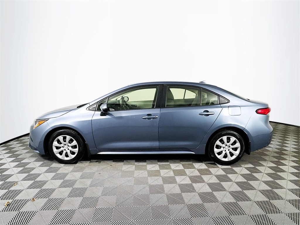 Used 2022 Toyota Corolla LE (Value Line) Sedan