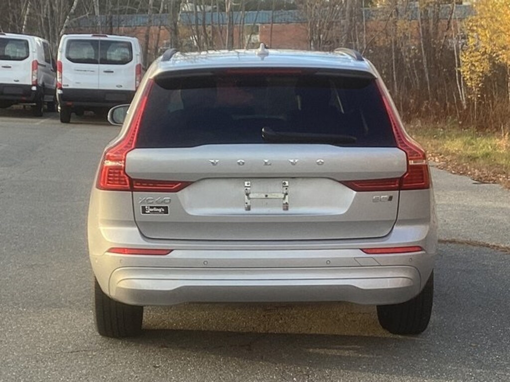 Used 2022 Volvo XC60 B5 Momentum (Certified) SUV