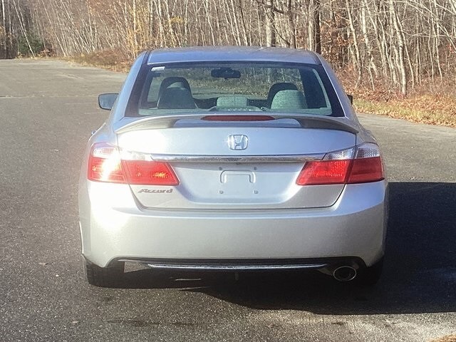 2013 Honda Accord LX photo 2