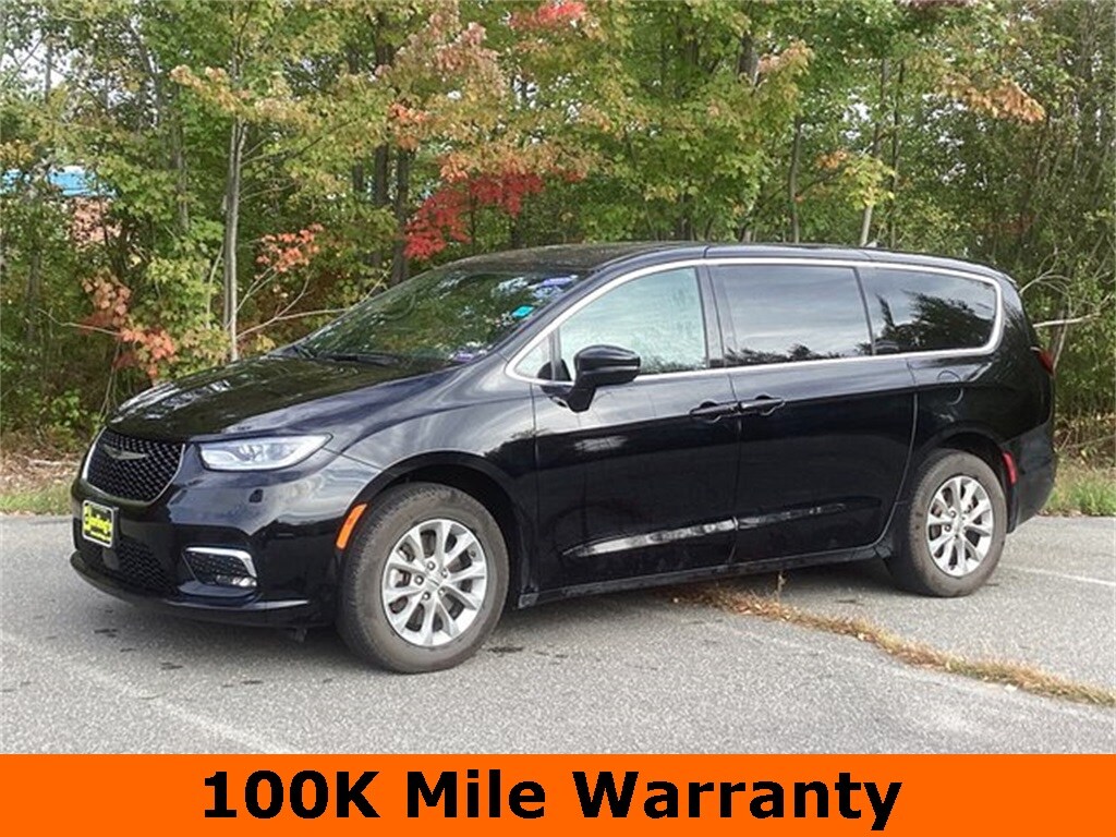 Used 2025 Chrysler Pacifica Select (Darling's Certified) Van Passenger Van