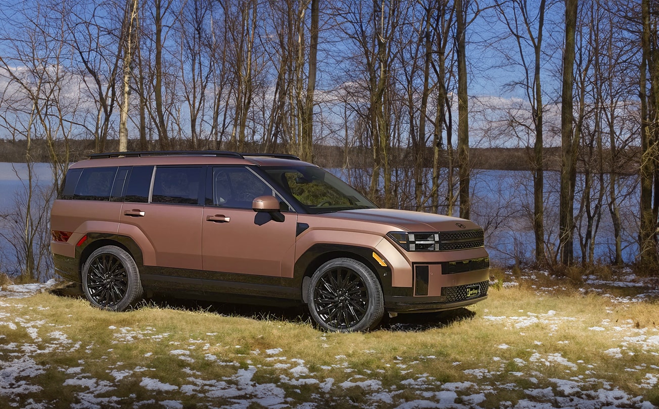 2024-Hyunda-Santa-Fe-lake.jpg