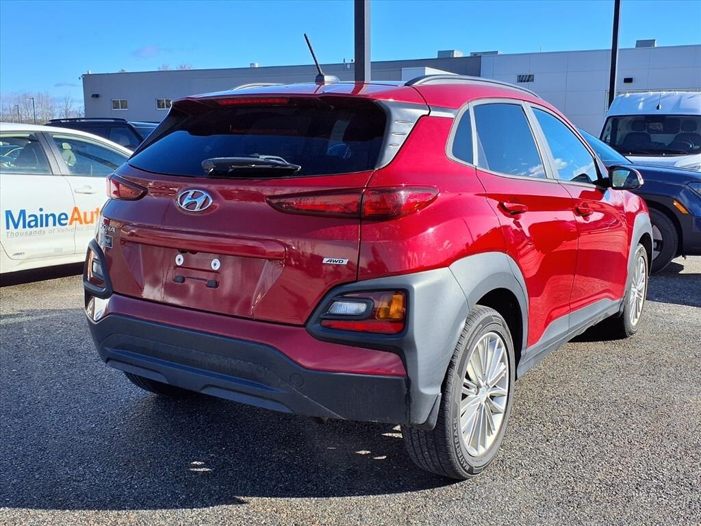 2020 Hyundai Kona SEL photo 4