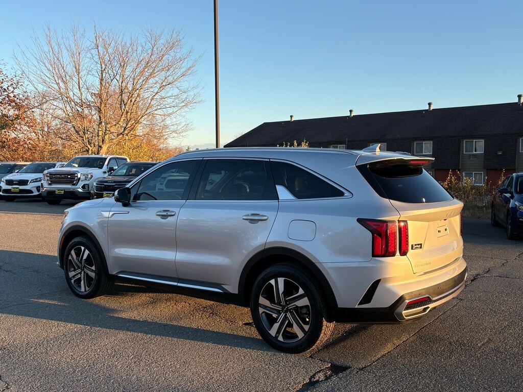 Used 2023 Kia Sorento Hybrid EX SUV