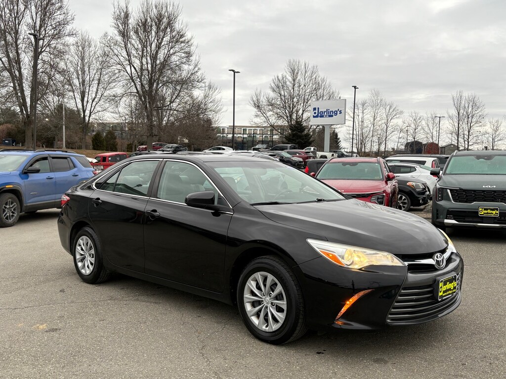 Used 2017 Toyota Camry LE Sedan