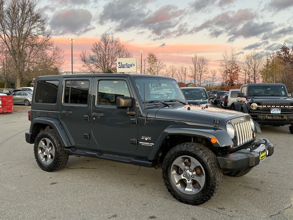 Used 2017 Jeep Wrangler Unlimited Sahara SUV