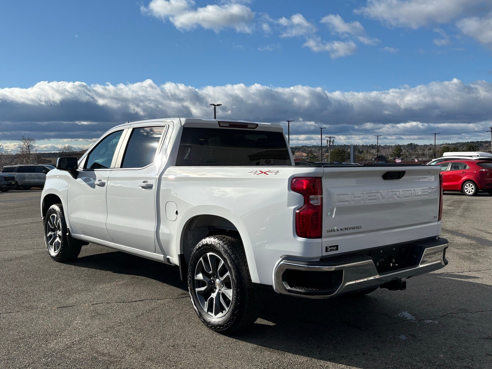 2024 Chevrolet Silverado 1500 LT photo 2