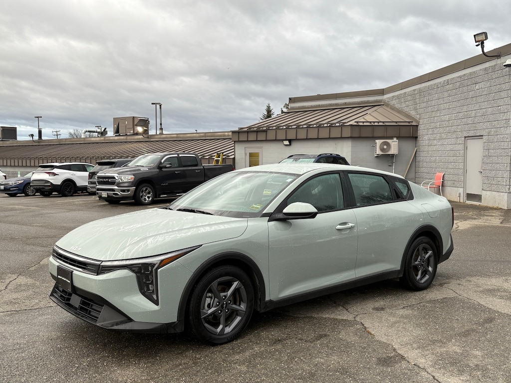Certified 2025 Kia K4 LXS Sedan