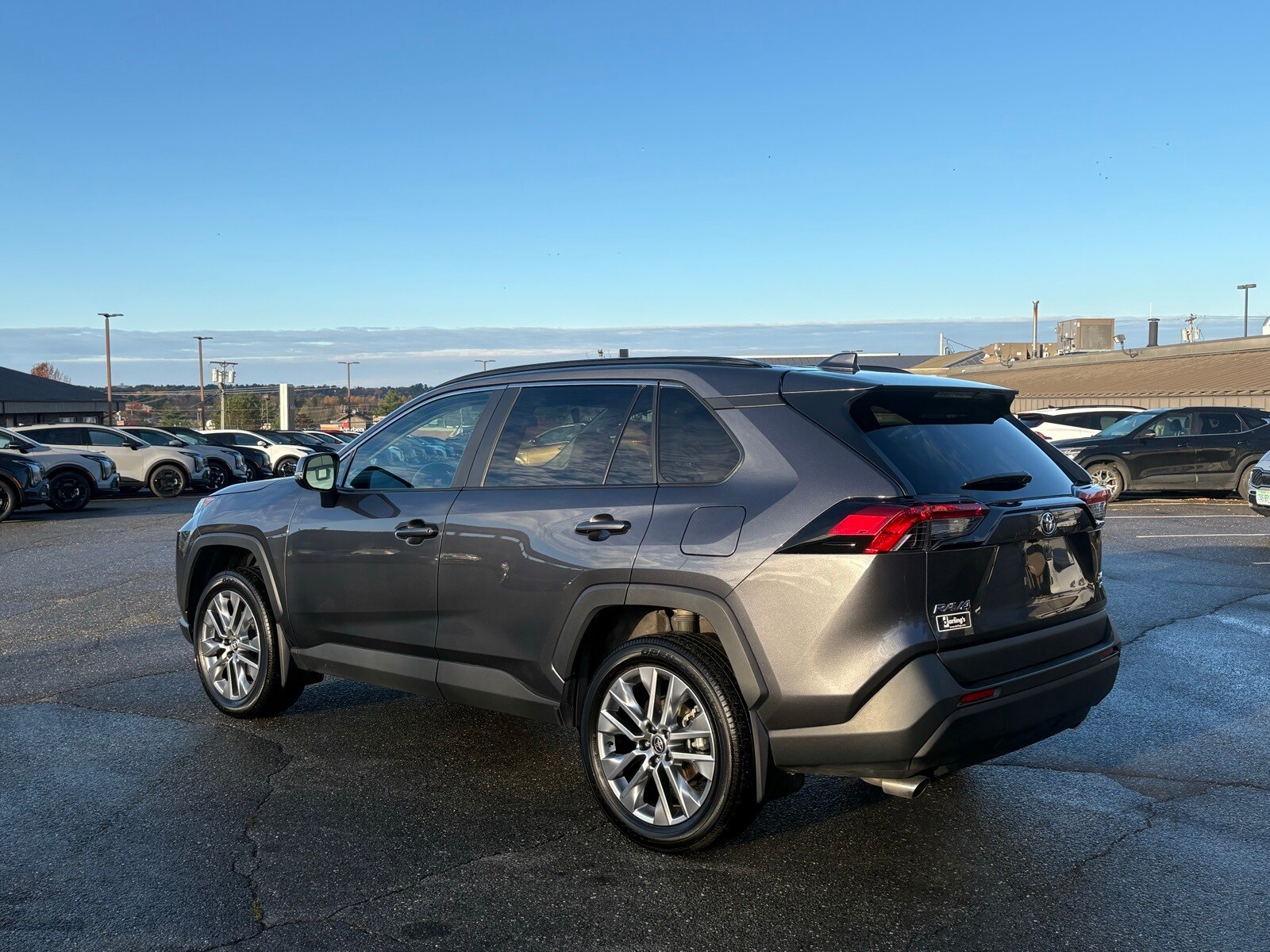 2023 Toyota RAV4 XLE Premium photo 2