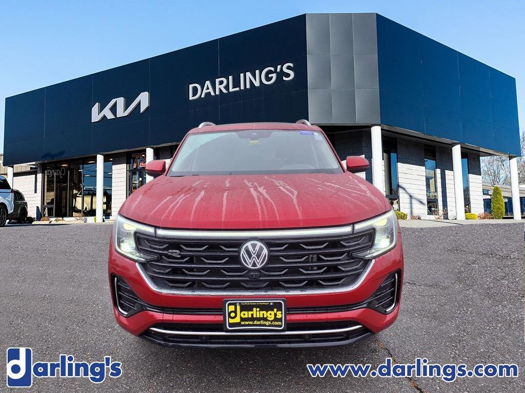 2024 Volkswagen Atlas SEL Premium R-Line photo 2