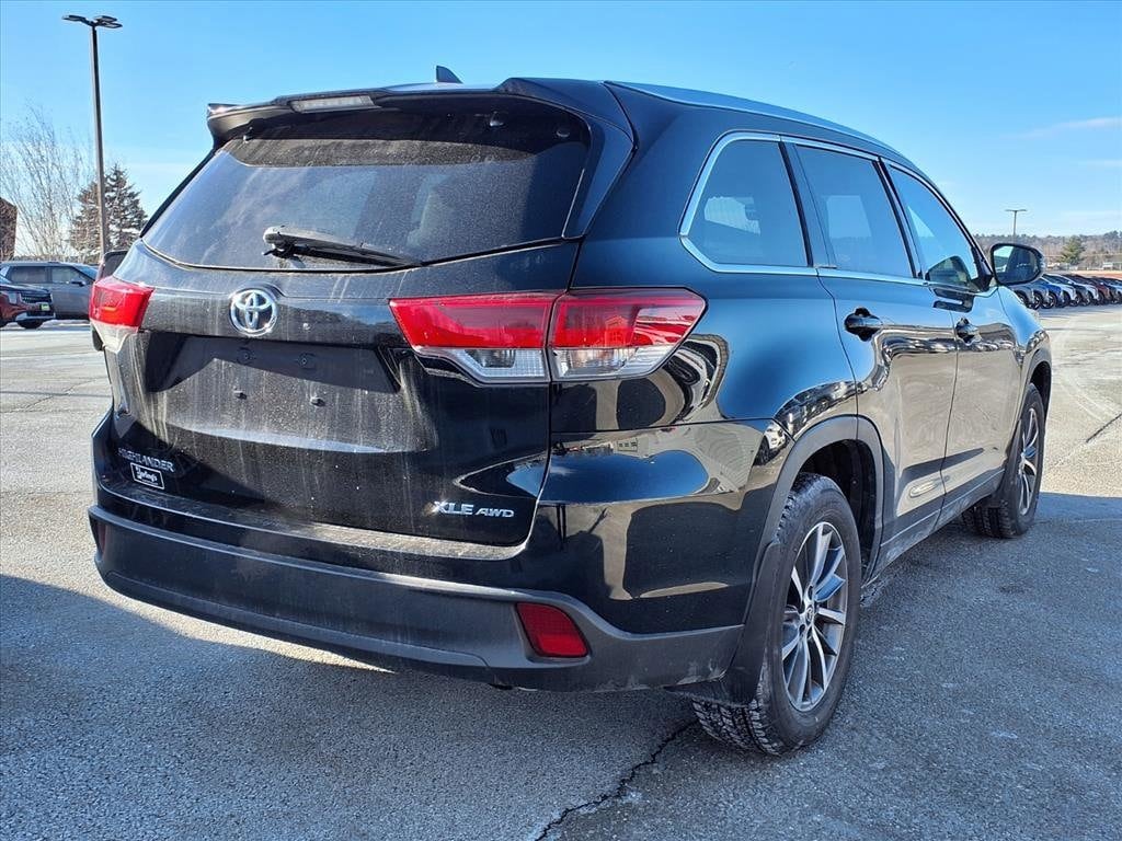 Used 2019 Toyota Highlander XLE SUV