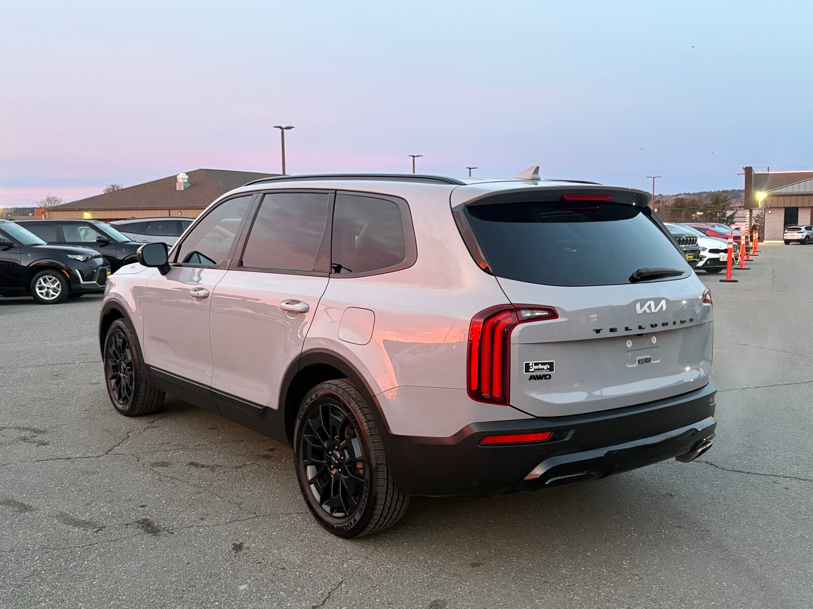 2022 Kia Telluride EX photo 2