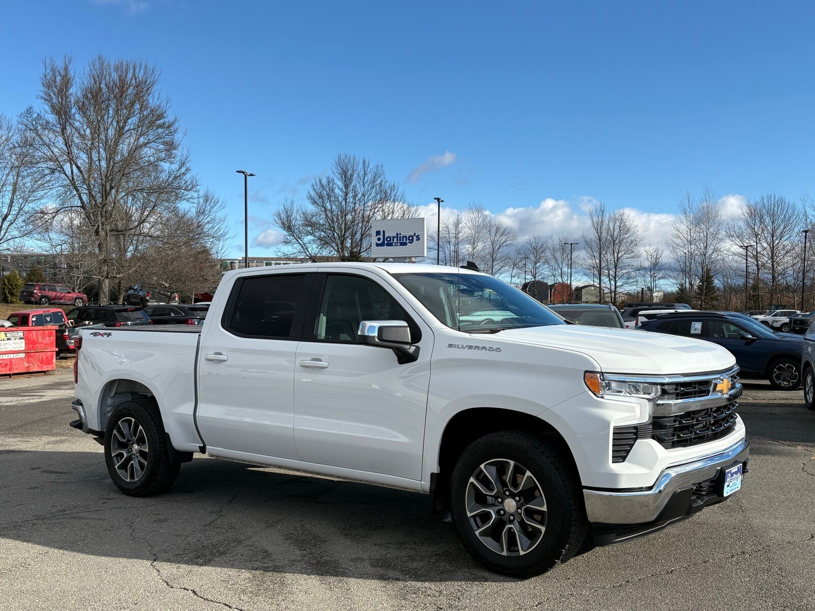 2024 Chevrolet Silverado 1500 LT photo 4