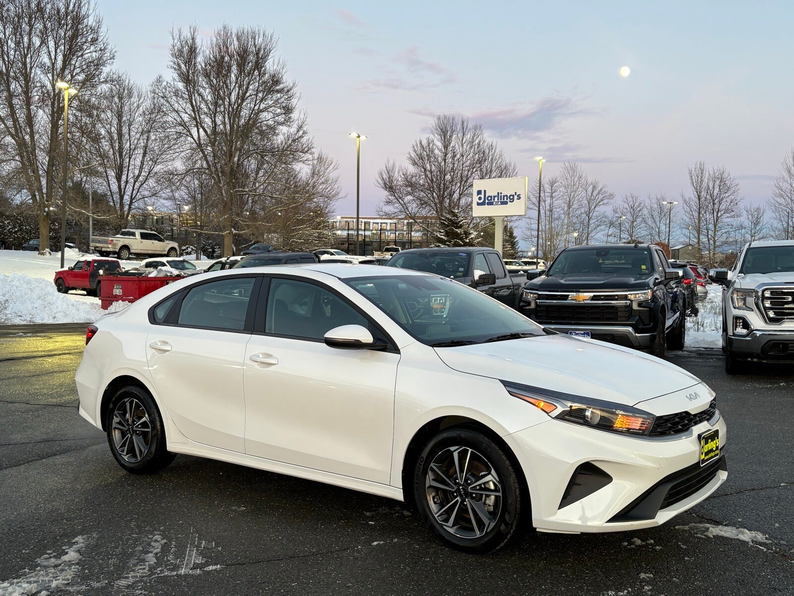 2024 Kia Forte LXS photo 4