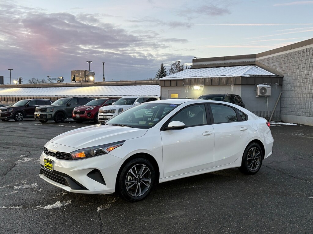 Used 2024 Kia Forte LXS Sedan