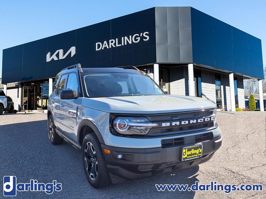 2023 Ford Bronco Sport Outer Banks photo 3