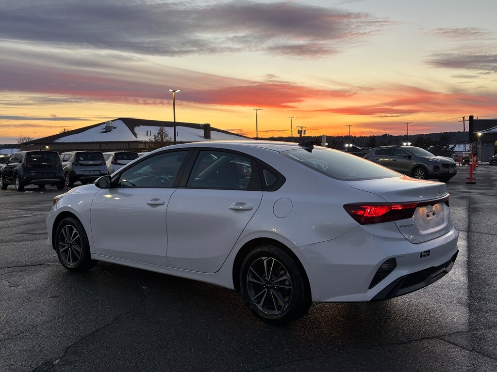 Used 2024 Kia Forte LXS Sedan