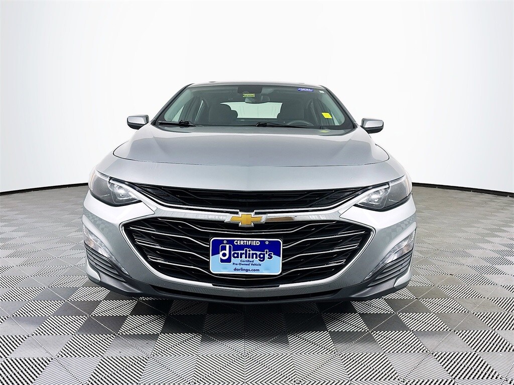 2024 Chevrolet Malibu 1LT photo 2
