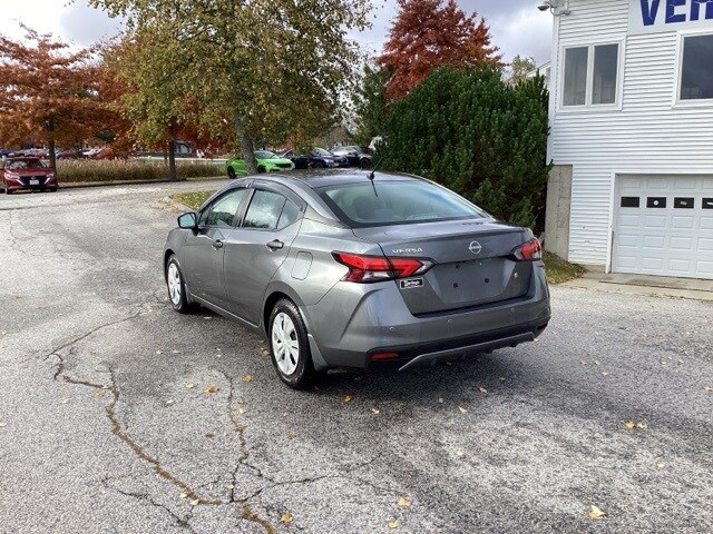 2023 Nissan Versa 1.6 photo 4