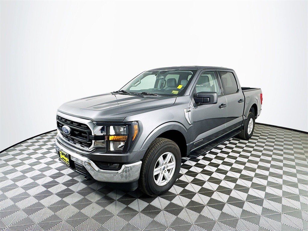 2023 Ford F-150 XLT photo 3
